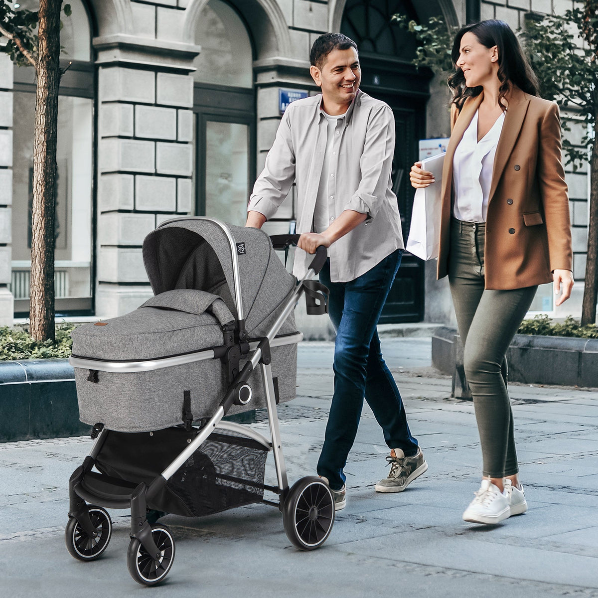 2-in-1 Bassinet & Reversible Baby Stroller