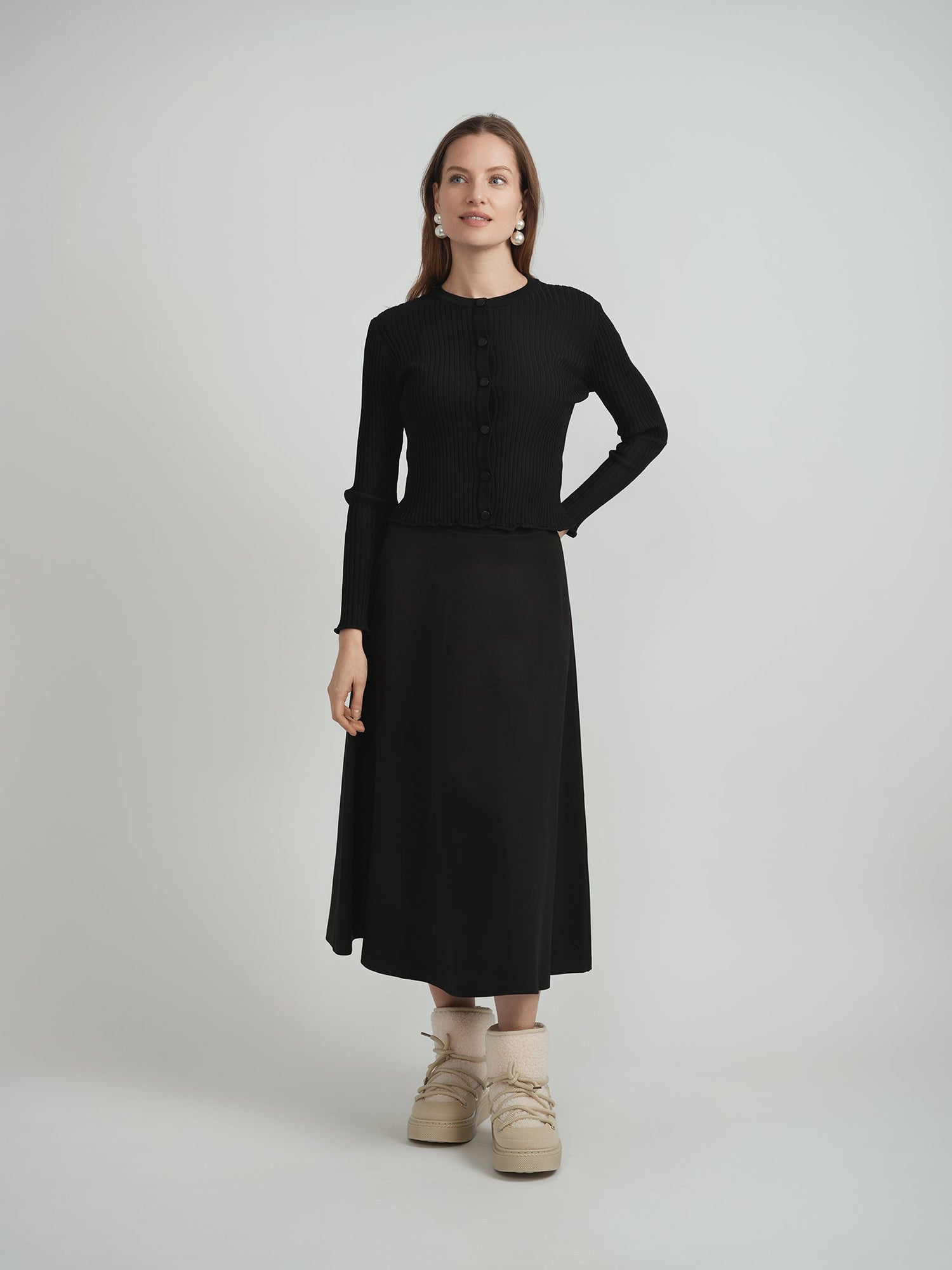 Wide Rib Cropped Knit Cardigan