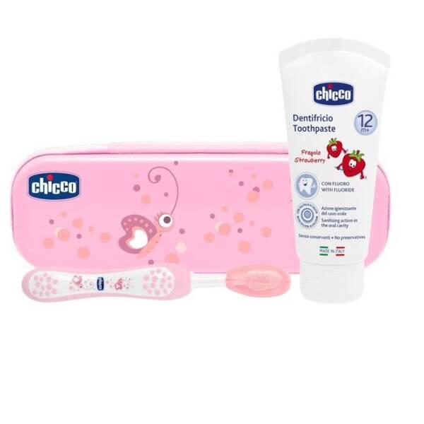 Chicco Baby Toothbrush Set with Strawberry Flavored Toothpaste for Infants 12 Months+, Safe and Gentle Oral Care